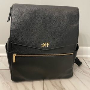 Freshly Picked Classic I Diaper Bag - Ebony